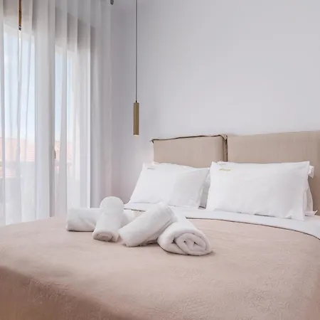 Atlas Luxury Aprt Daire Pefkochori